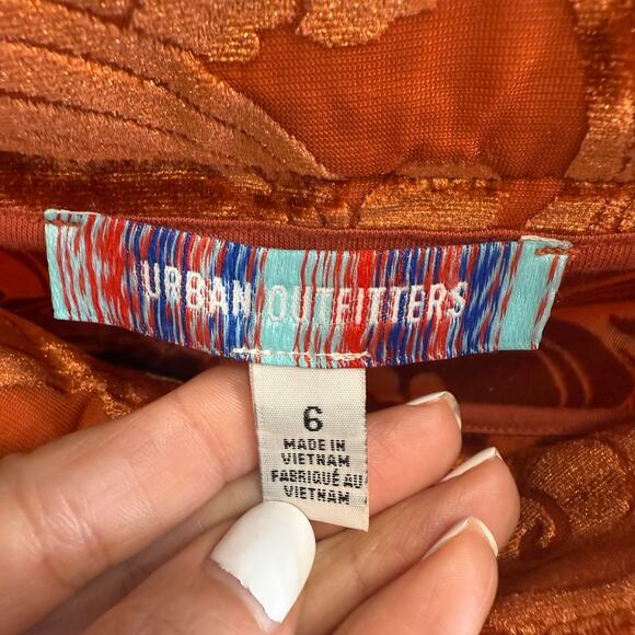 Urban Outfitters Orange Velvet Paisley Flare Pants Sz 6 - Picture 5 of 12